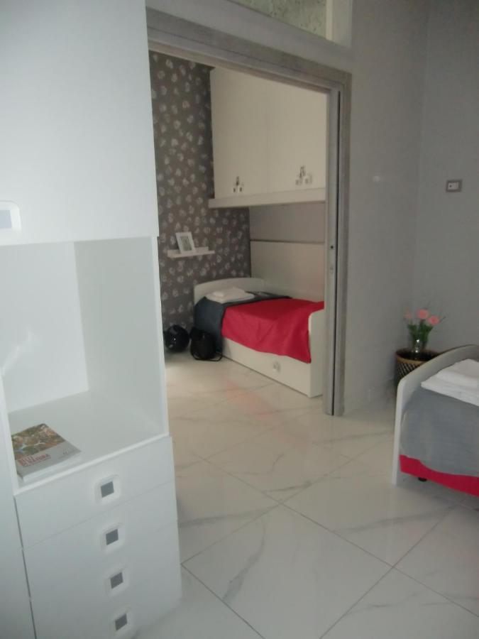 Guesthouse Aaron2 نابولي المظهر الخارجي الصورة