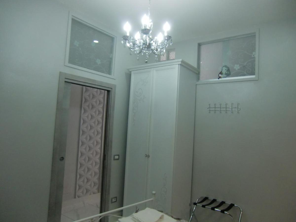 Guesthouse Aaron2 نابولي المظهر الخارجي الصورة