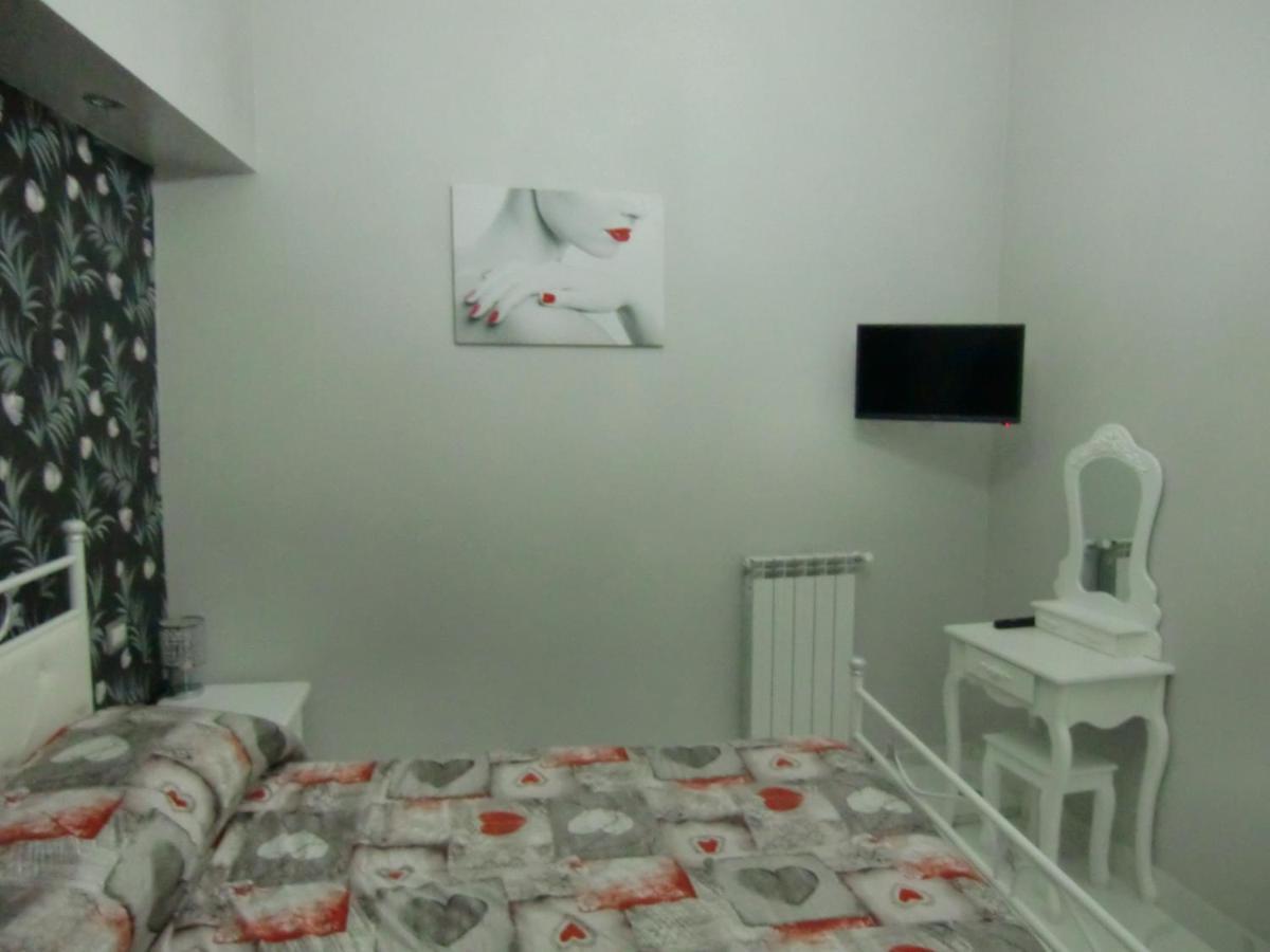 Guesthouse Aaron2 نابولي المظهر الخارجي الصورة