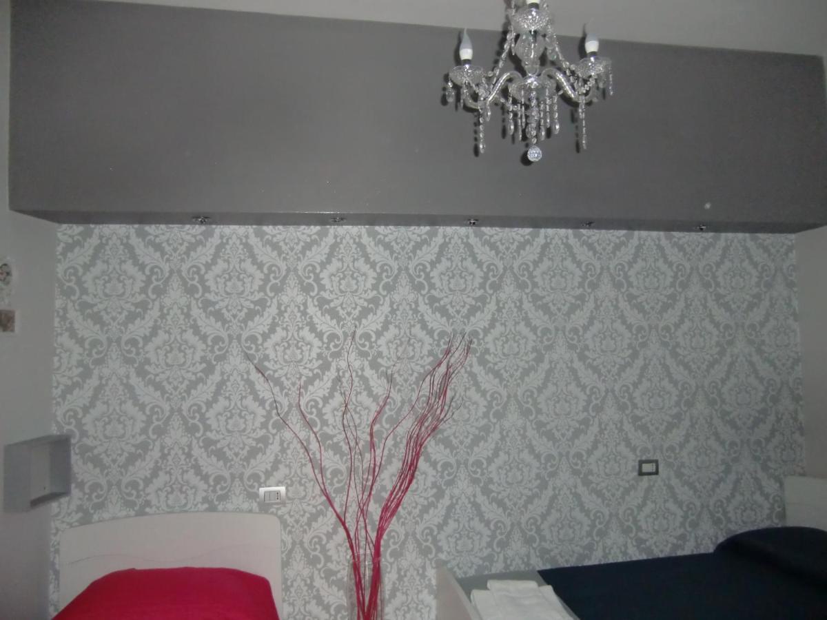 Guesthouse Aaron2 نابولي المظهر الخارجي الصورة
