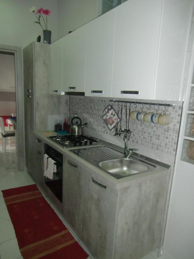 Guesthouse Aaron2 نابولي المظهر الخارجي الصورة