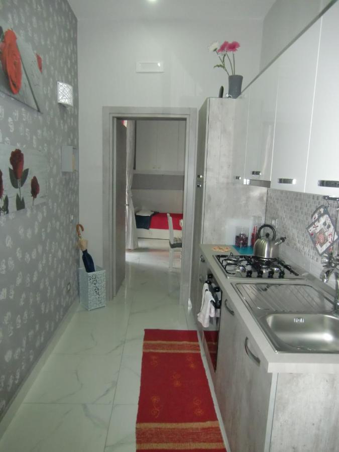 Guesthouse Aaron2 نابولي المظهر الخارجي الصورة