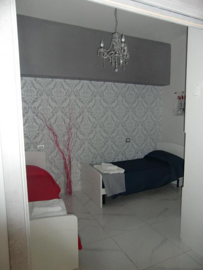 Guesthouse Aaron2 نابولي المظهر الخارجي الصورة